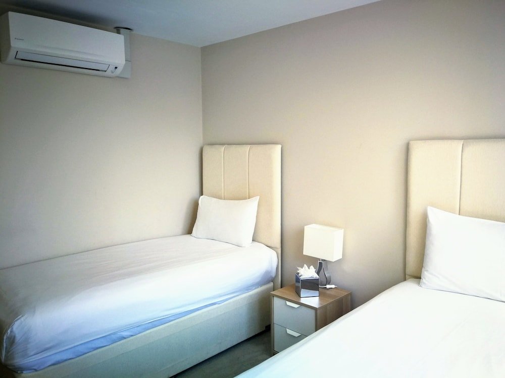Фото Crawford Suites Serviced Apartments