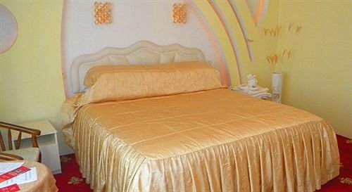 Фото Shadow Boutique Hotel & SPA