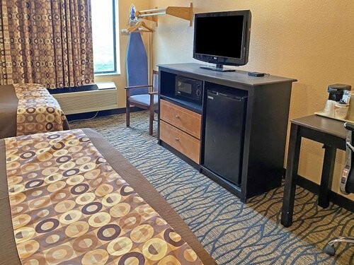 Гостиница Quality Inn Lees Summit - Kansas City в Лис Саммите
