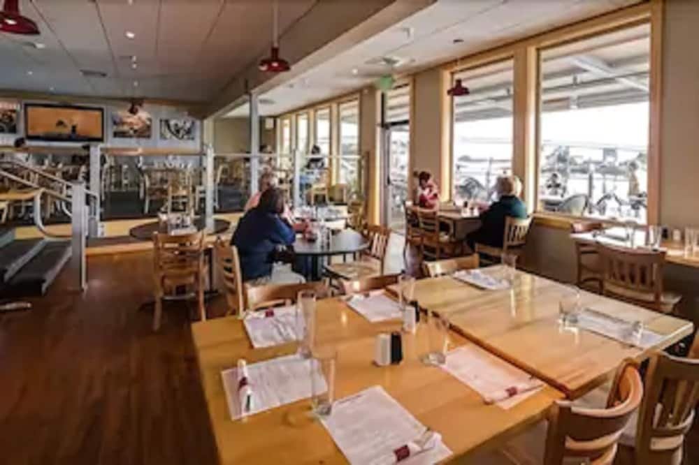 Фото Totem Square Hotel & Marina