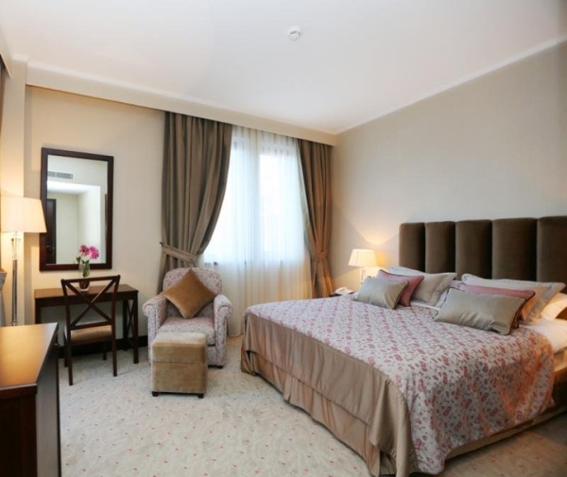 Фото Tiflis Palace