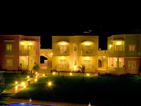 Фото King's Village Apartments