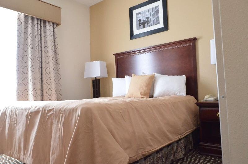 Фото Best Western Airport Suites