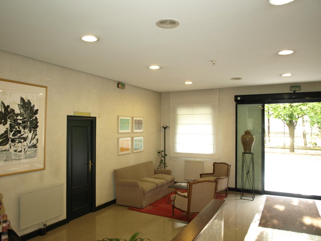 Фото Hotel Ibiltze