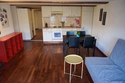 Фото Zh Niederdorf i - Hitrental Apartment