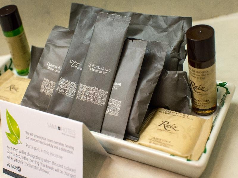 Фото Sana Metropolitan Hotel