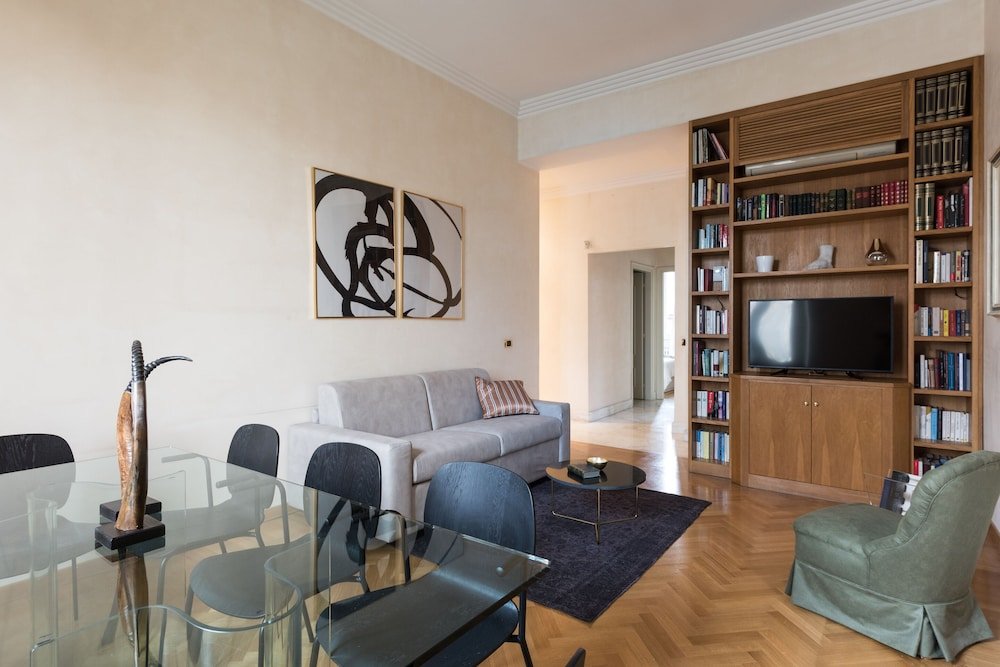 Фото Charming 3br in Piazza di Spagna by Sonder