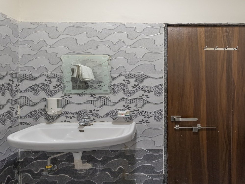 Фото Oyo 13376 Hotel Shri Vilas