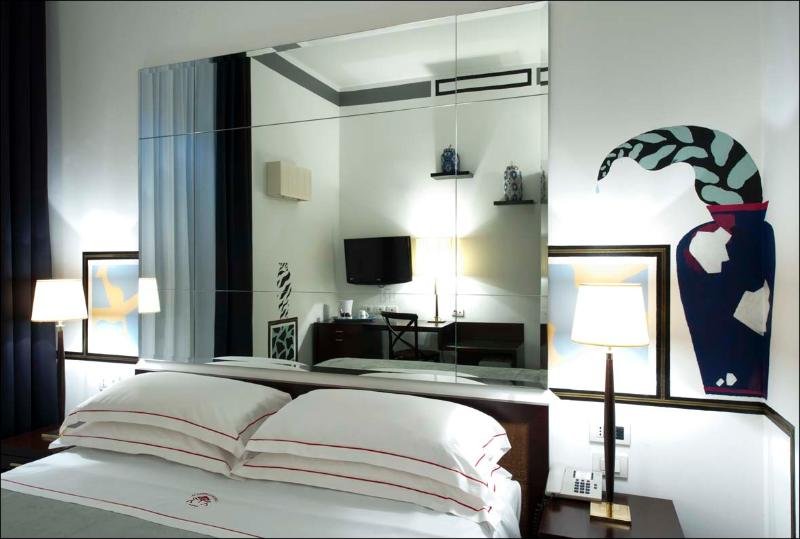 Фото Phi Hotel Bologna