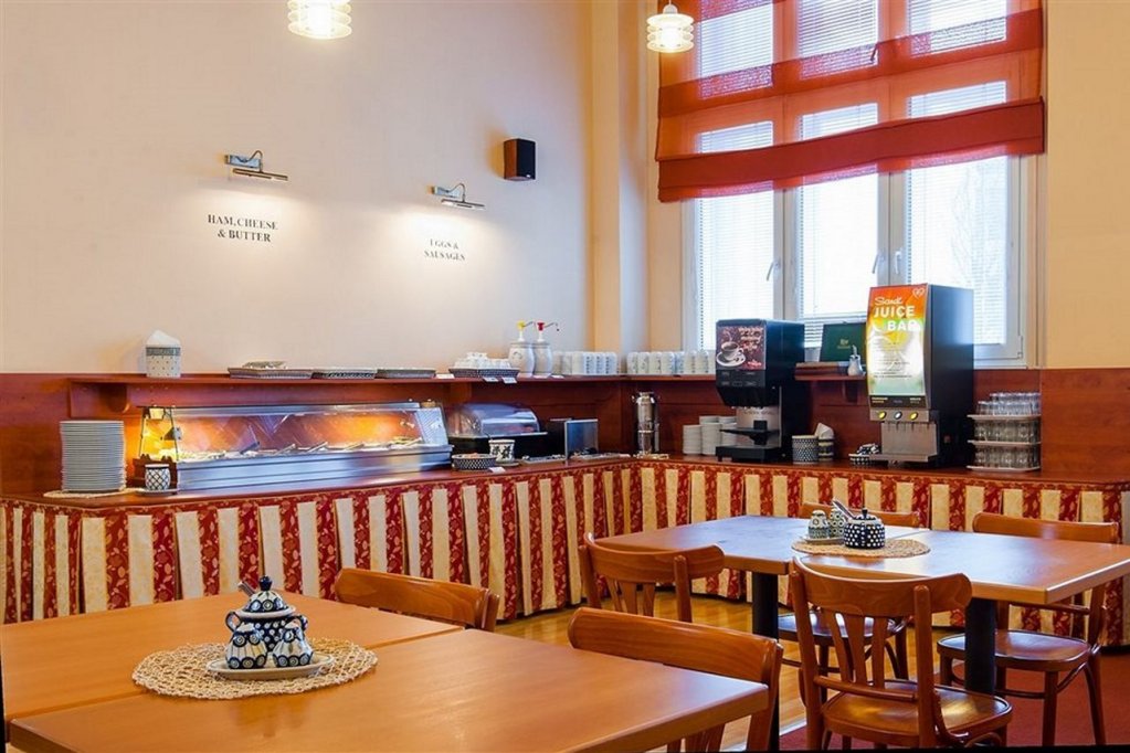 Фото Cloister Inn