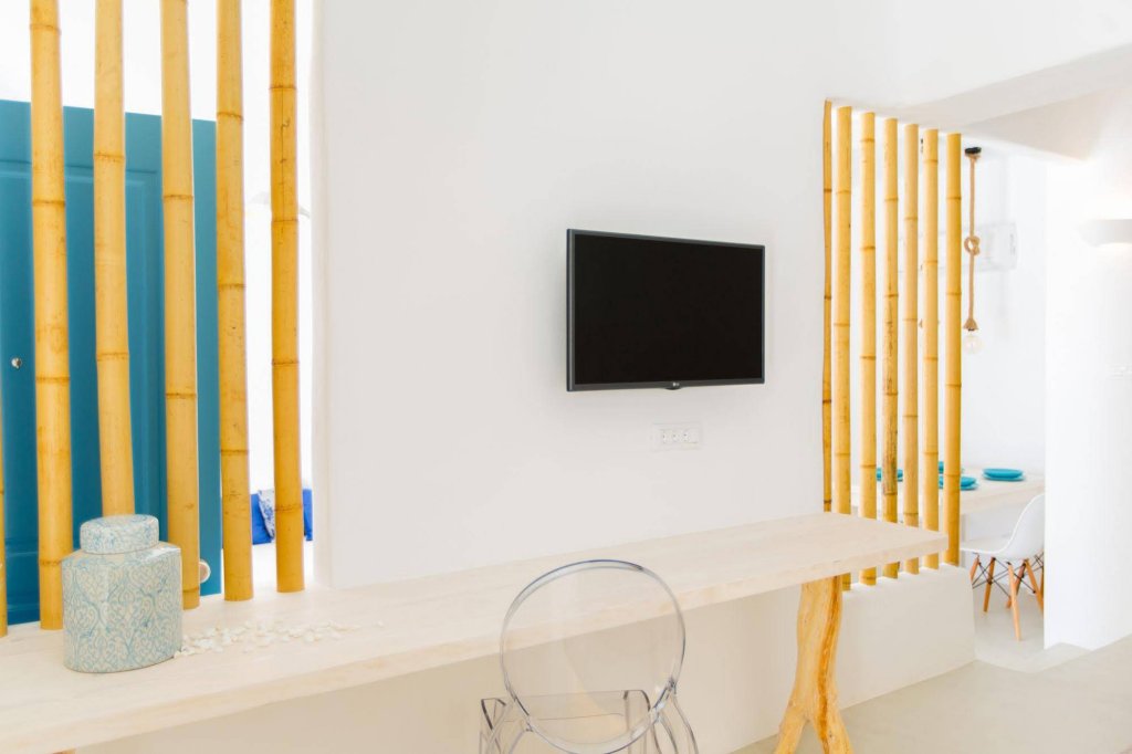 Фото Naxian Utopia Luxury Villas & Suites