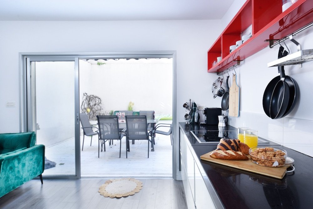 Фото Beautiful Interior with Private Outdoor