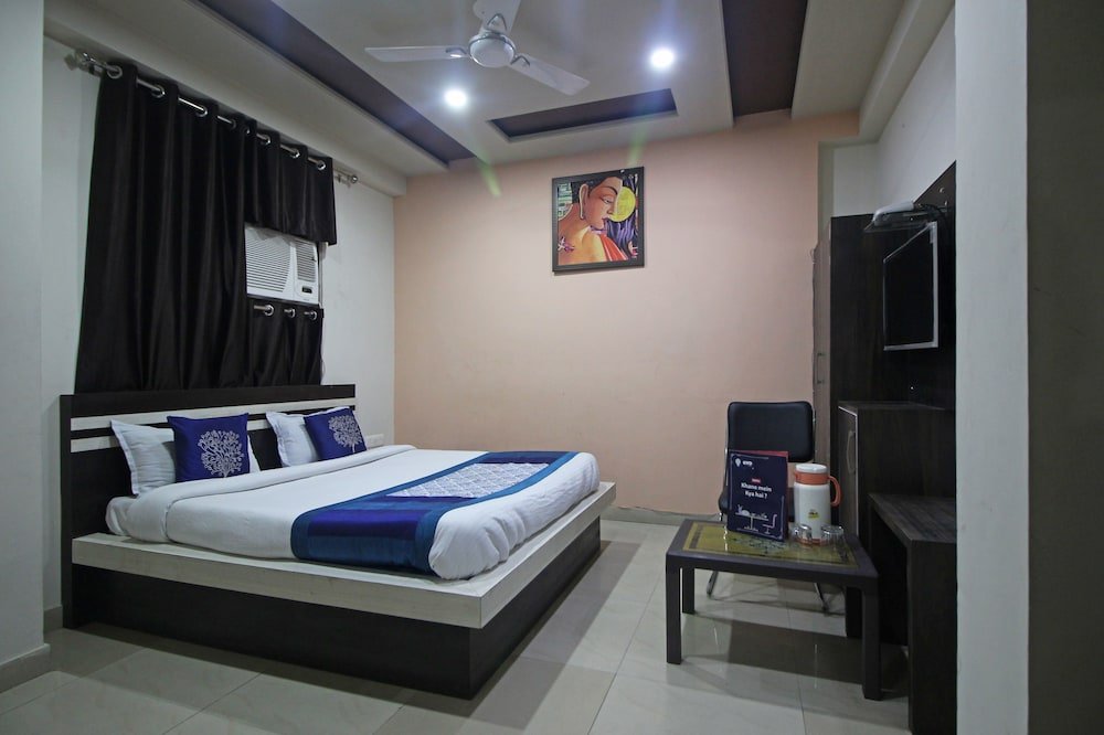 Фото Oyo 7773 Hotel Simran Palace