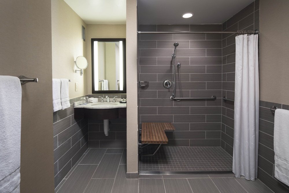 Фото Sheraton Lincoln Harbor Hotel