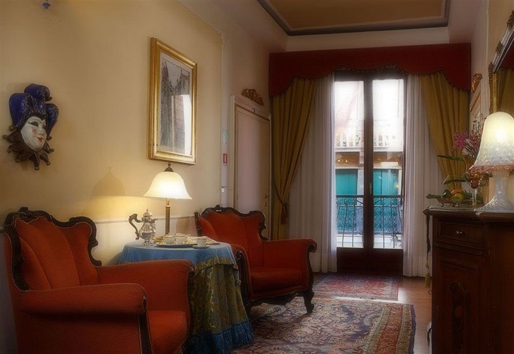 Фото Alle Guglie Boutique Hotel