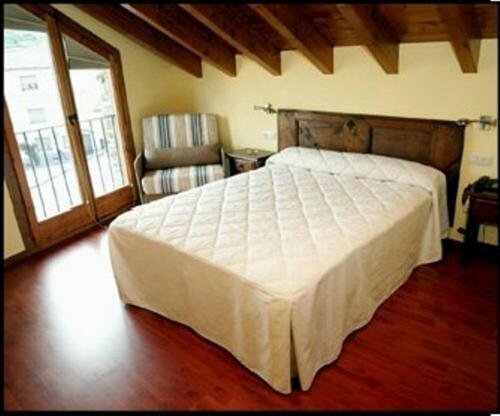 Гостиница Hotel El Jac в Праде