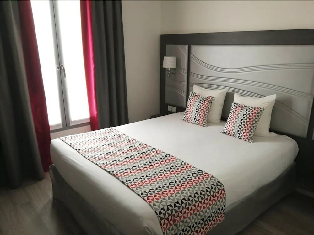 Фото Hôtel Versailles Chantiers