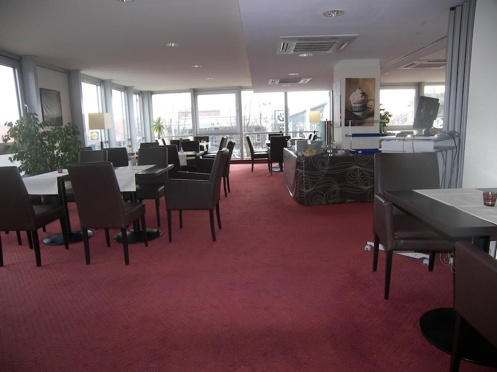 Фото Stadthotel Heilbronn