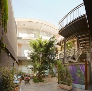 отель Soho Point Central