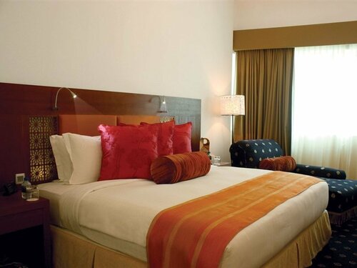Гостиница Tamani Marina Hotel & Hotel Apartment в Дубае
