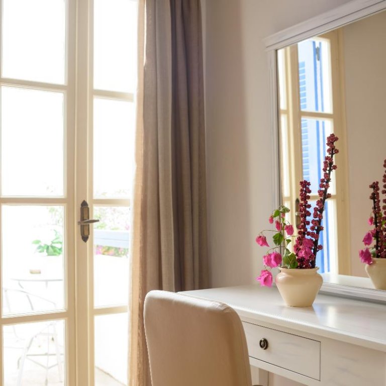 Фото Scorpios Beach Santorini