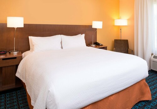 Внешний вид отеля Fairfield Inn by Marriott Orlando Airport в Орландо, фото 5