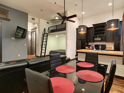 Гостиница Old West Lofts Down Town Tampa в Тампе