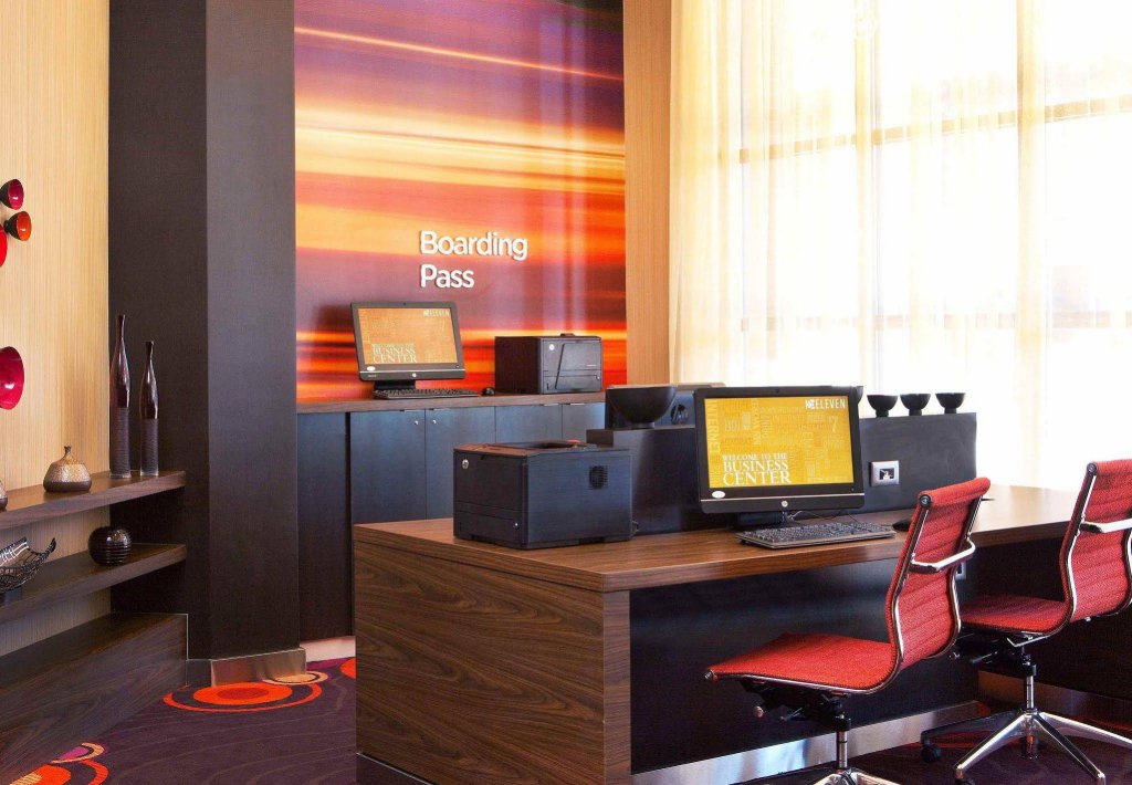 Фото Courtyard Syracuse Downtown At Armory Square