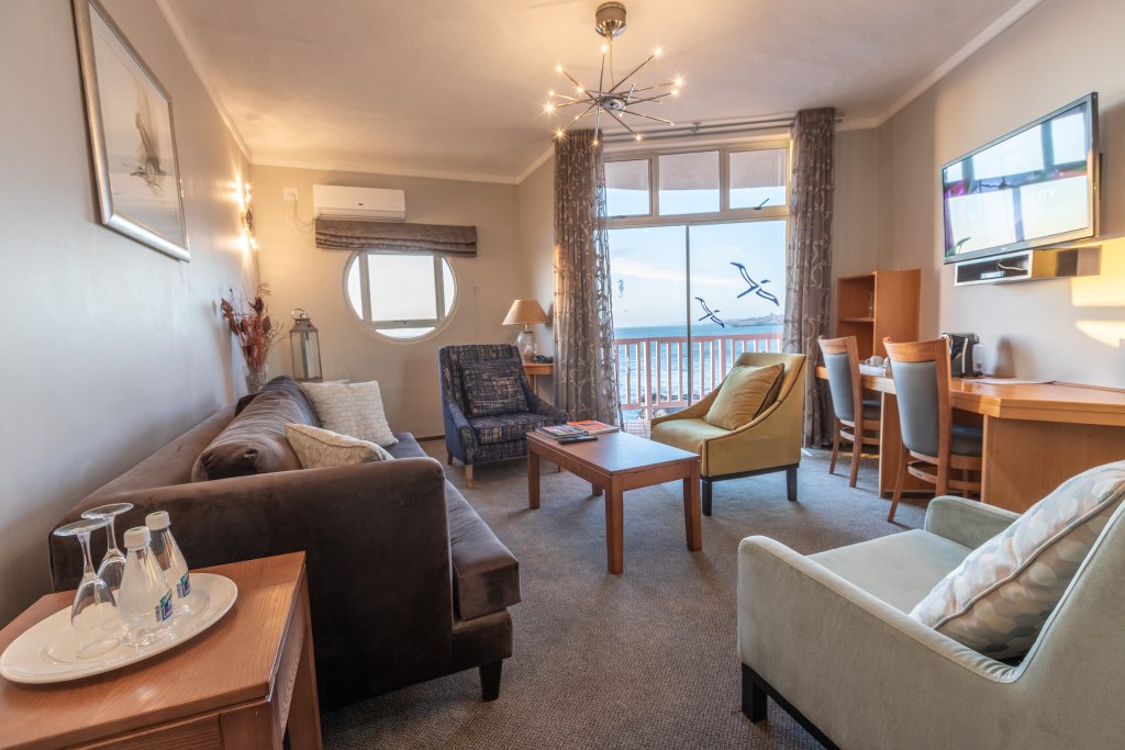 Фото Lüderitz Nest Hotel