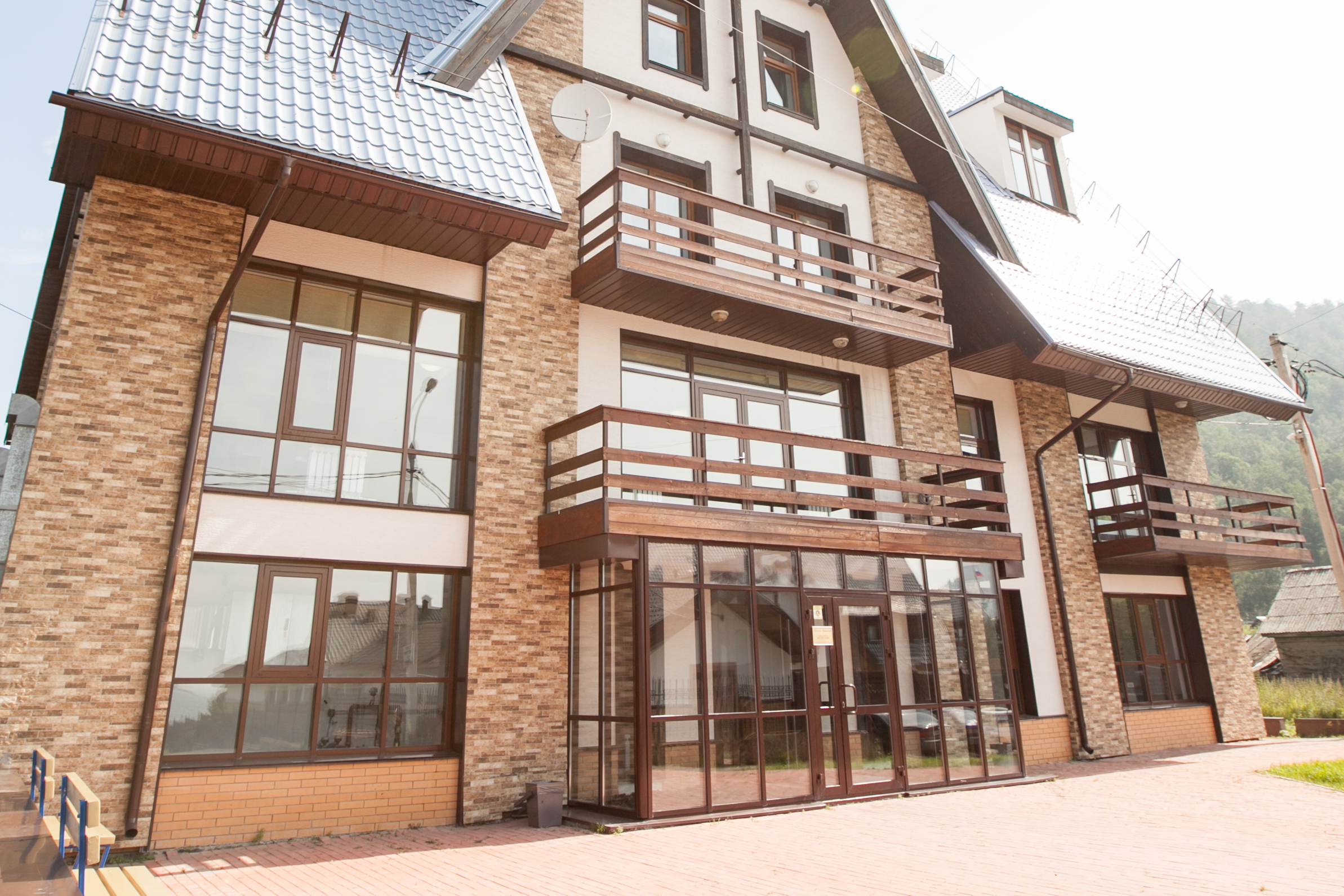 Фото отеля 2