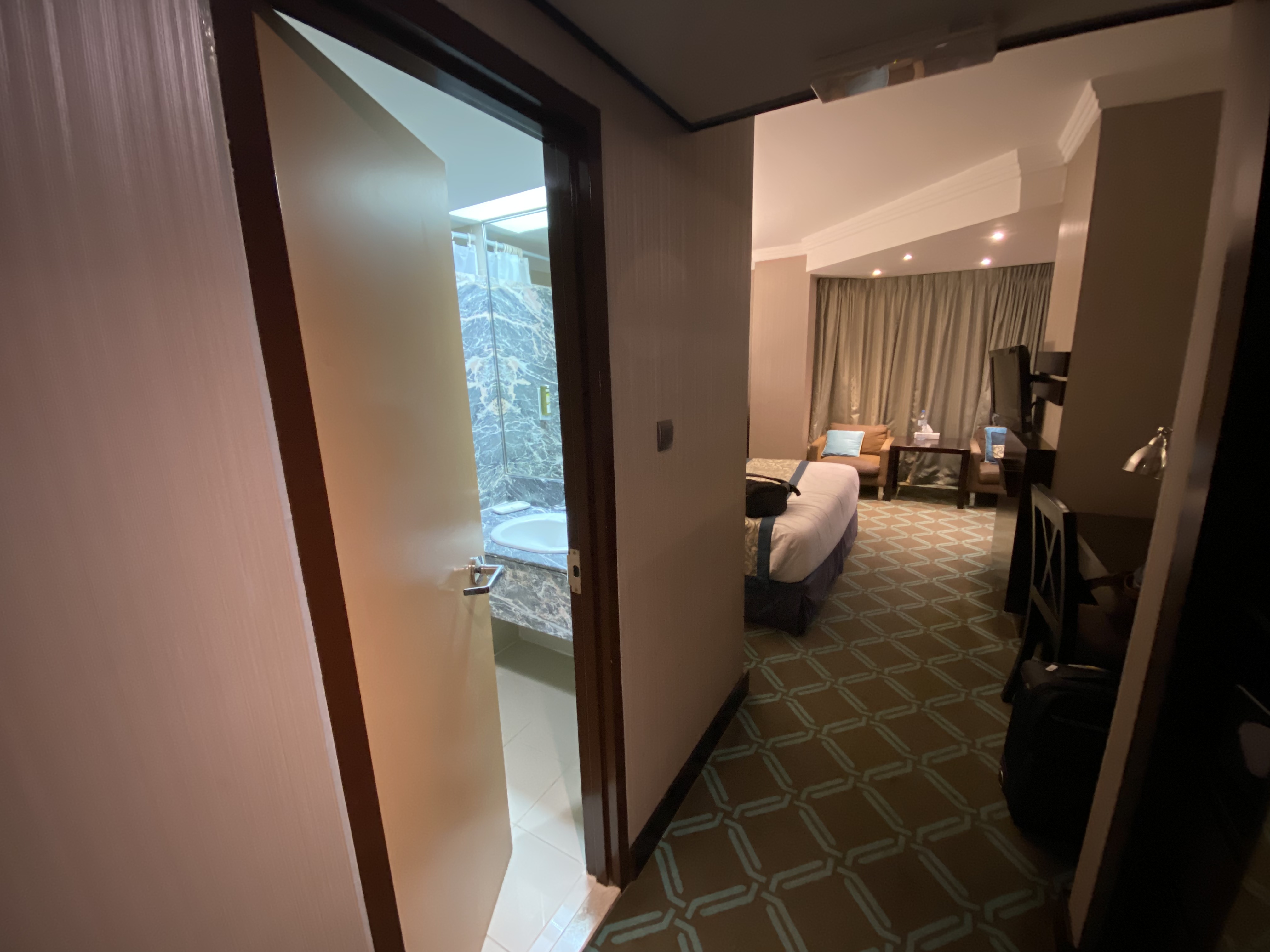 Фото Novel Hotel City Center