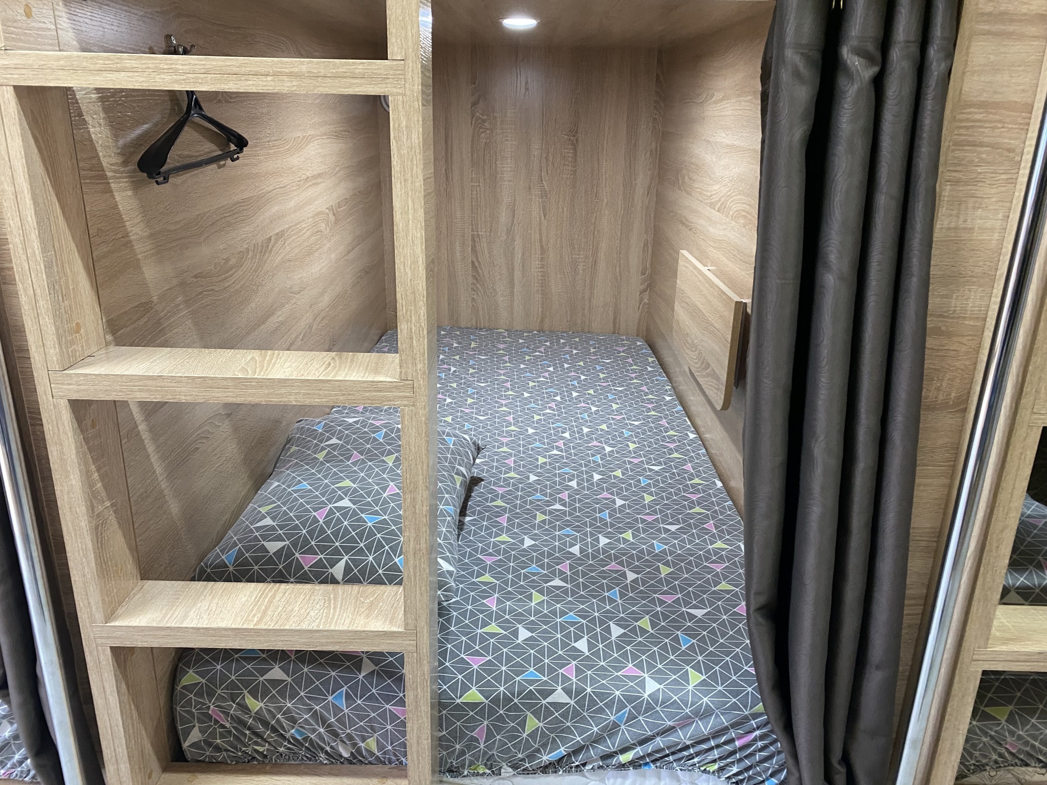 Фото Вверх Дном