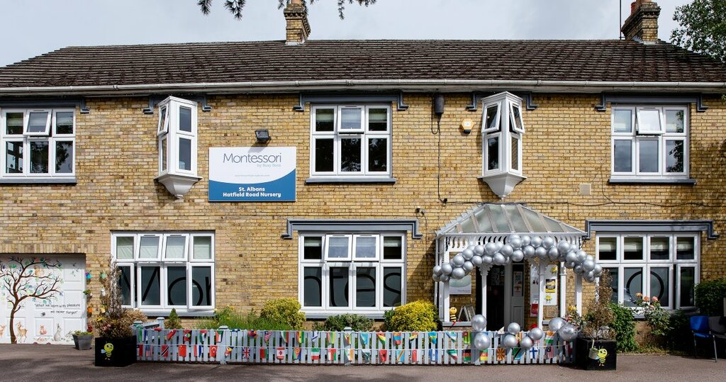 Kindergarten, nursery St Albans Hatfield Road Nursery, Hertfordshire County, photo