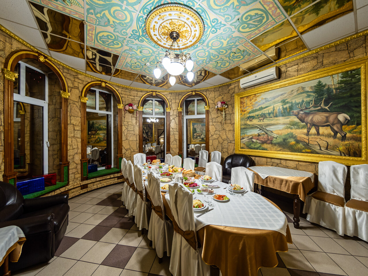 "Русские традиции", кафе-музей русской еды и калужского теста на Московской улиц