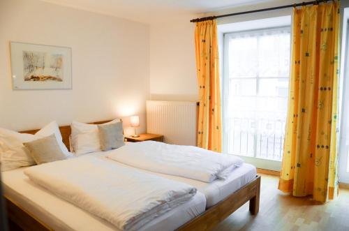 Фото Blaue Traube - Restaurant Hotel