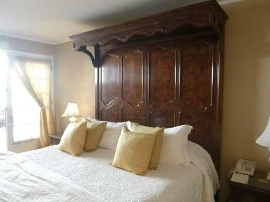 Фото Merritt House Hotel