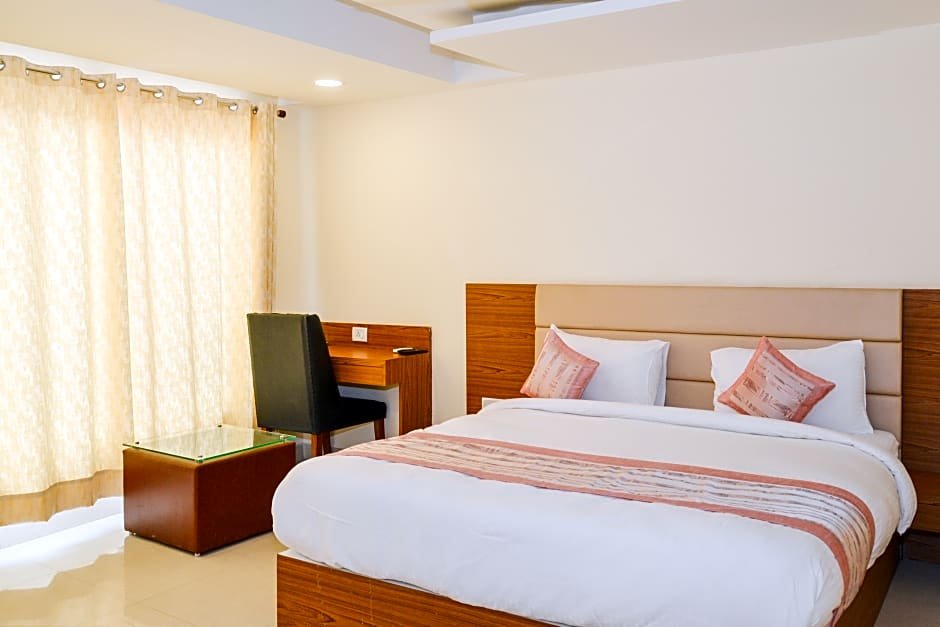 Фото Oyo 35663 Mayank Palace