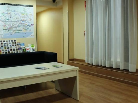 Фото Hostal Fina