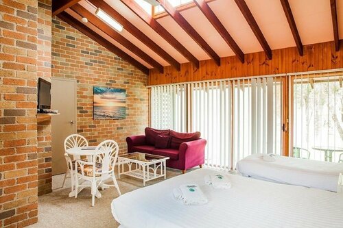 Гостиница Crescent Head Resort & Conference Centre