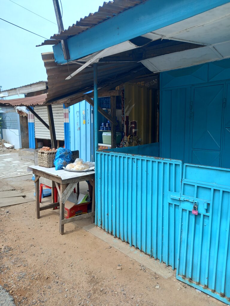 Grocery Megye tease, Accra, photo