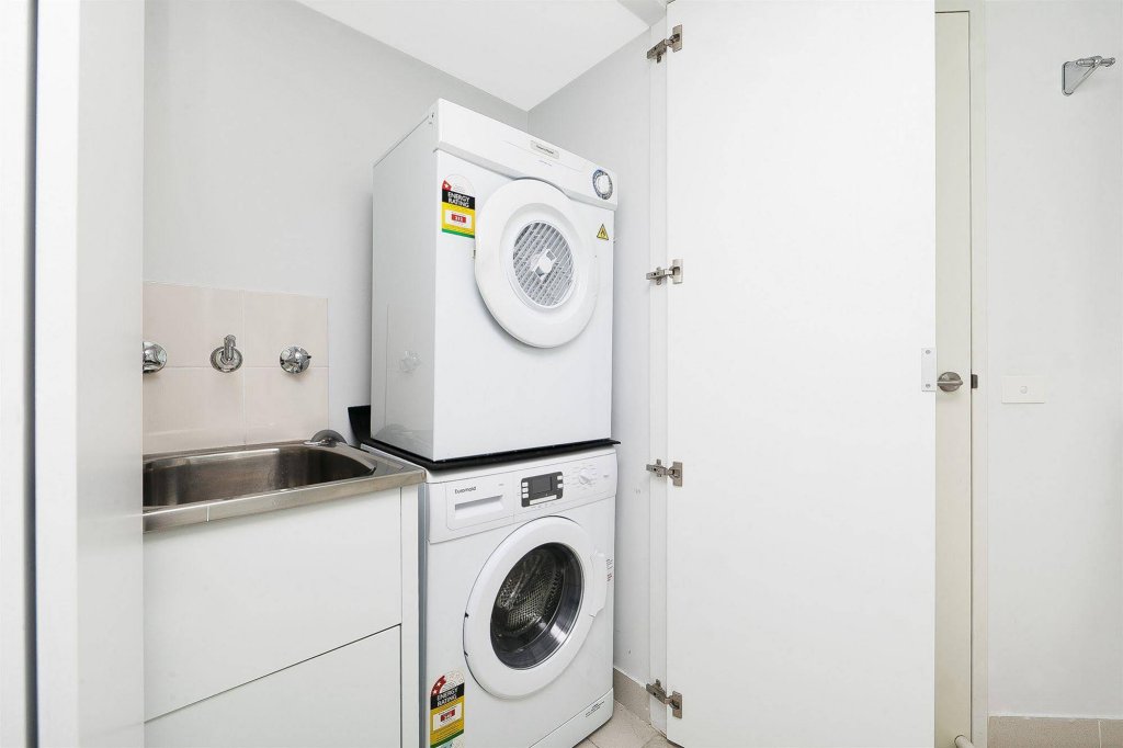 Фото Astra Apartments - The Griffin