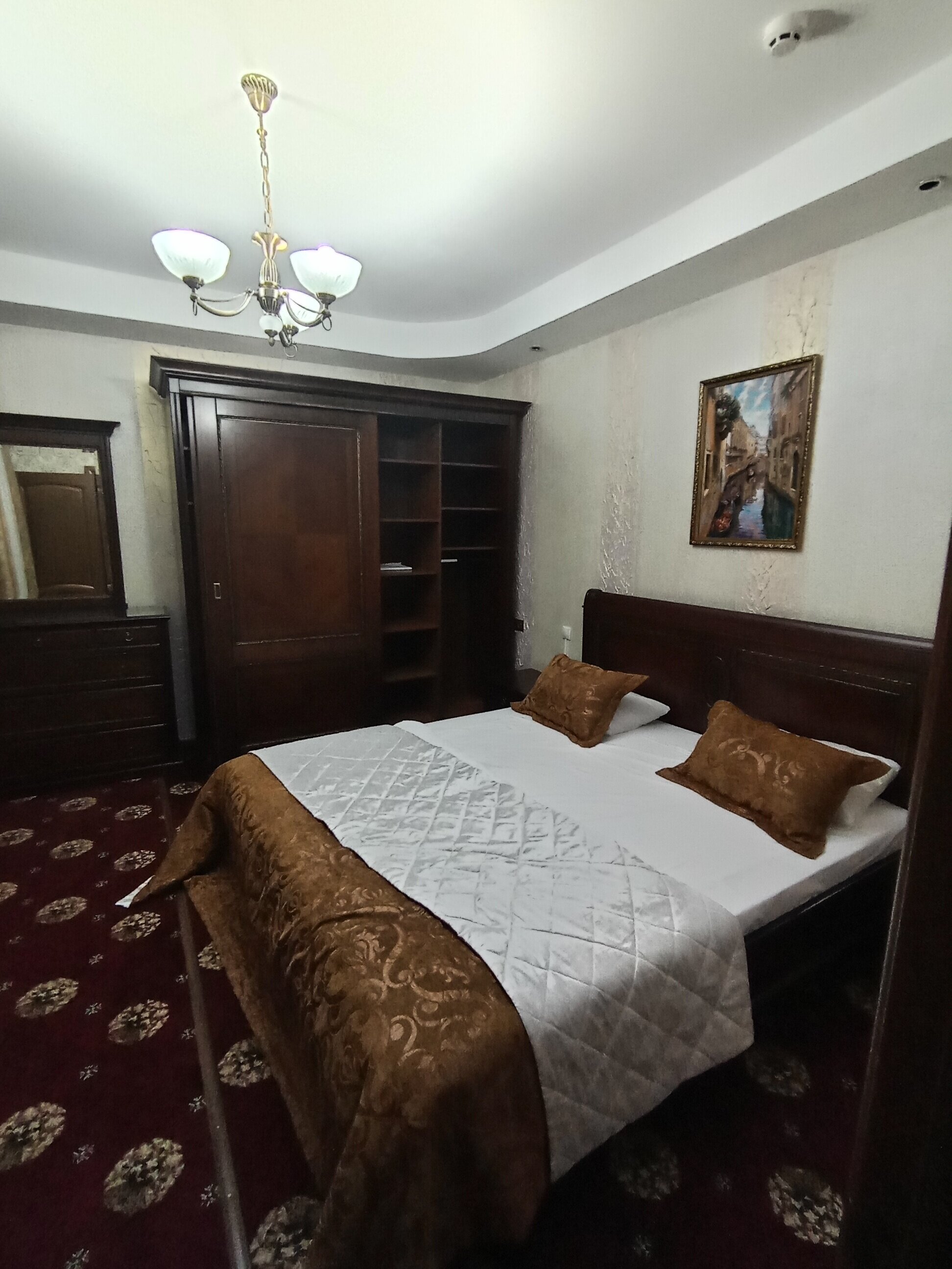 Фото Hotel Central