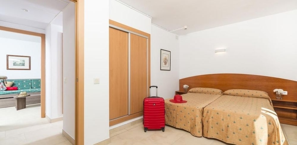 Фото Apartamento cerca de Water World y Gnomo Park