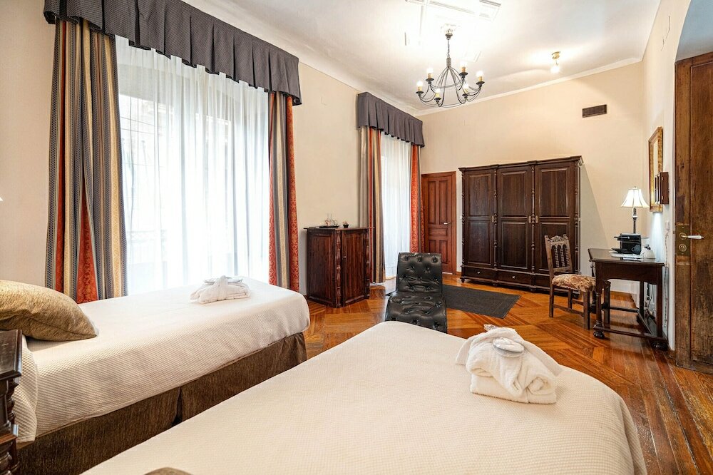 Фото Hotel Alvar Fañez