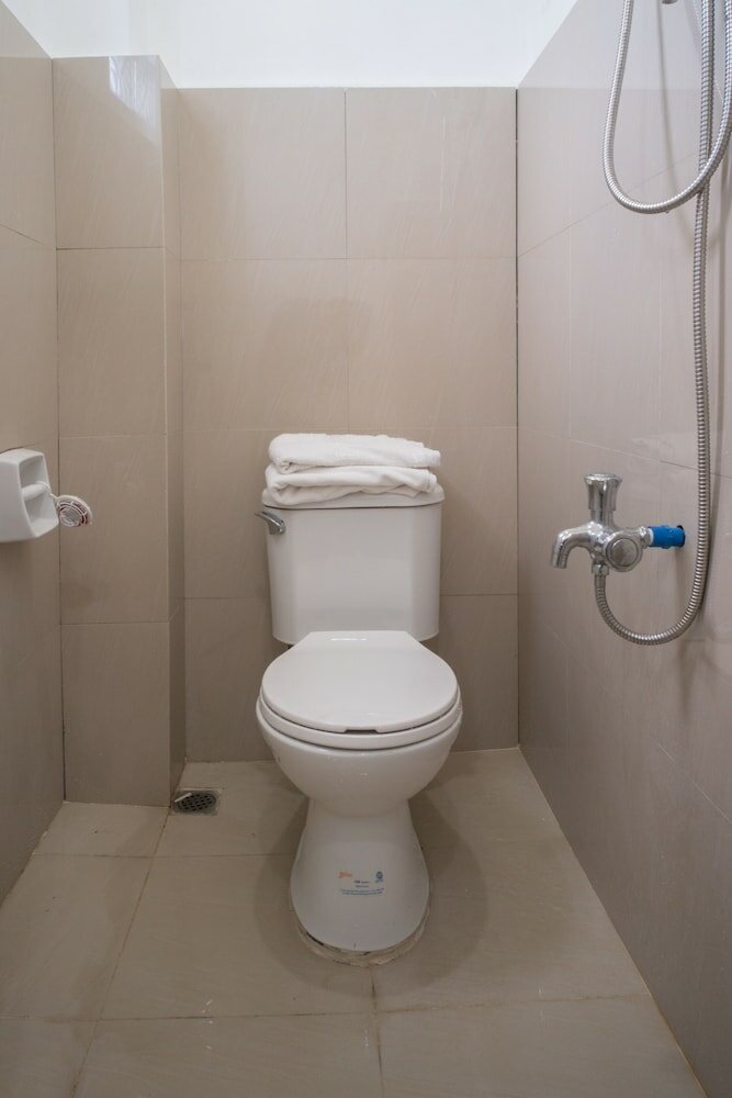 Фото Oyo 615 Cvp Hotel