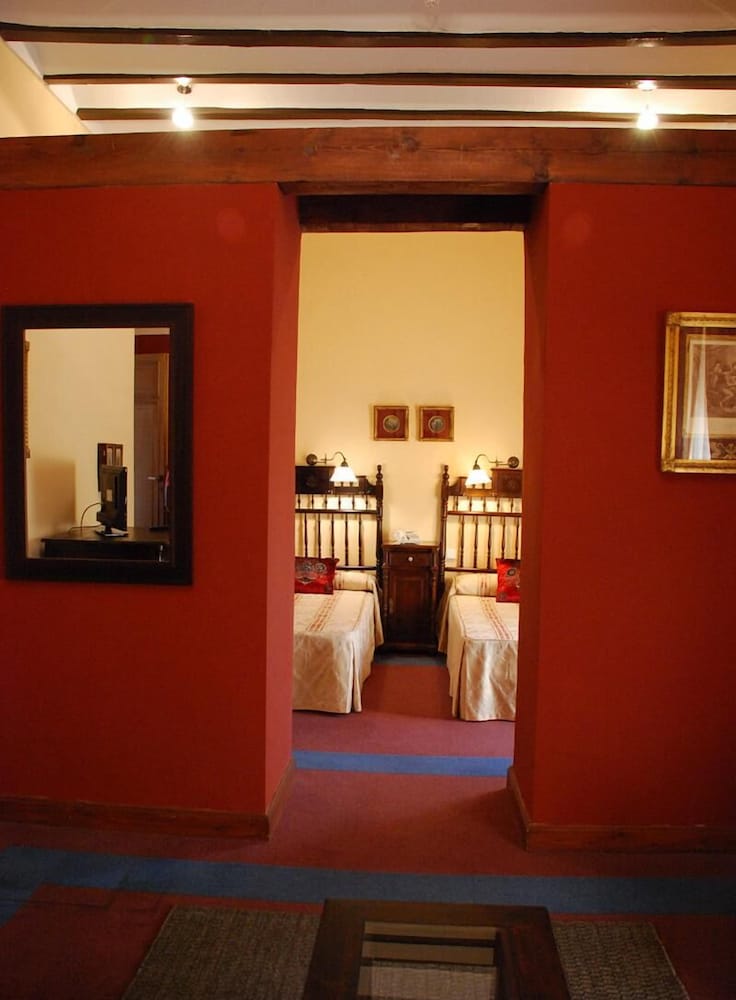 Фото Hotel Alvar Fañez