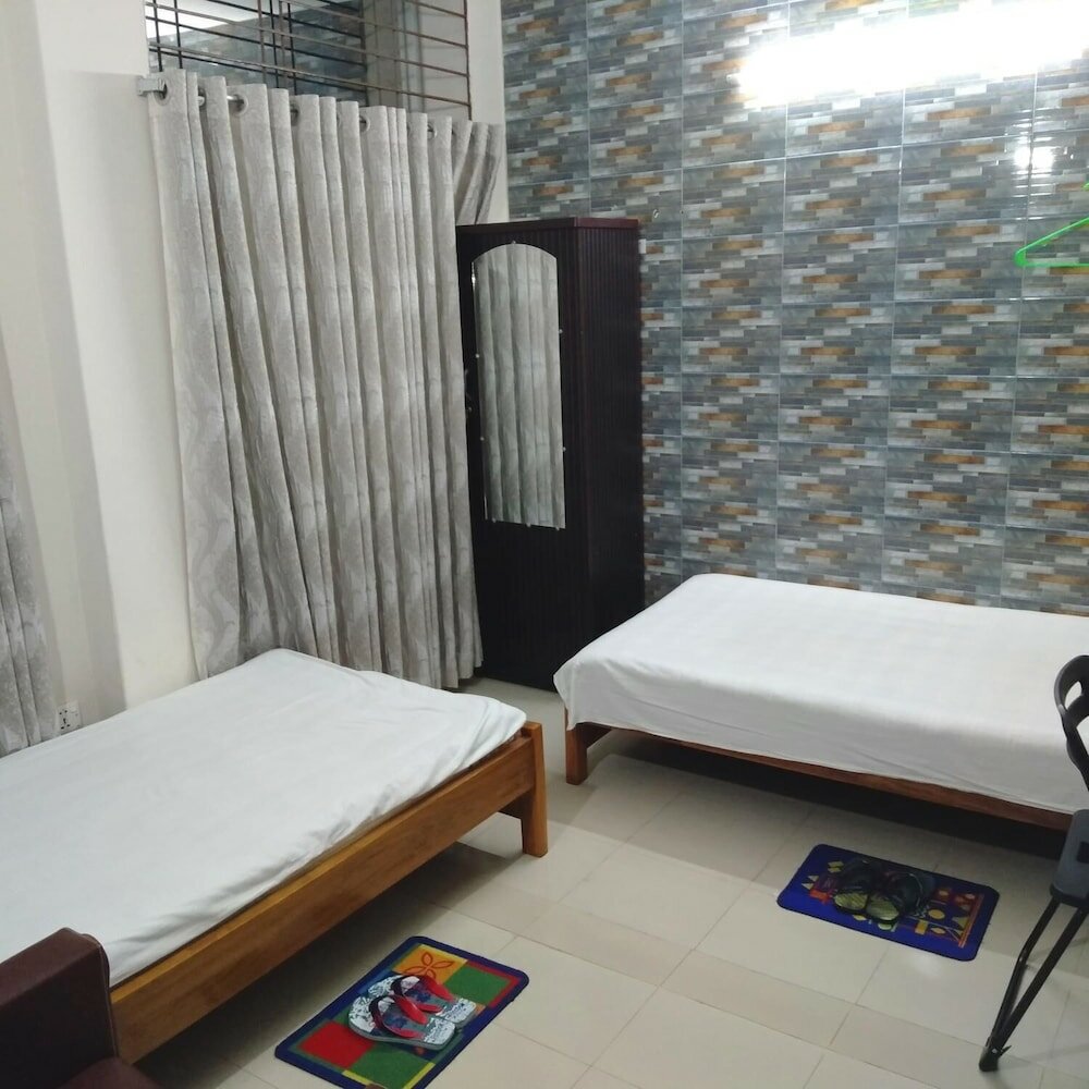 Фото Hotel Charu