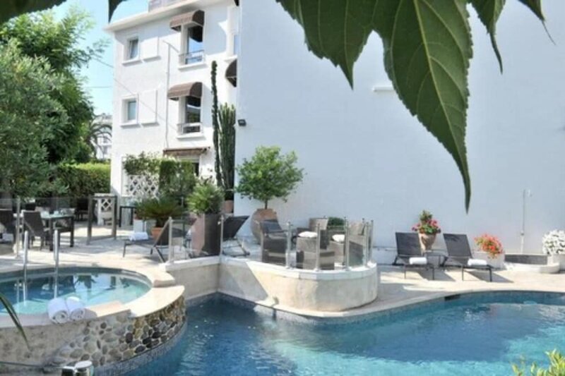 Гостиница La Villa Cannes Croisette в Каннах