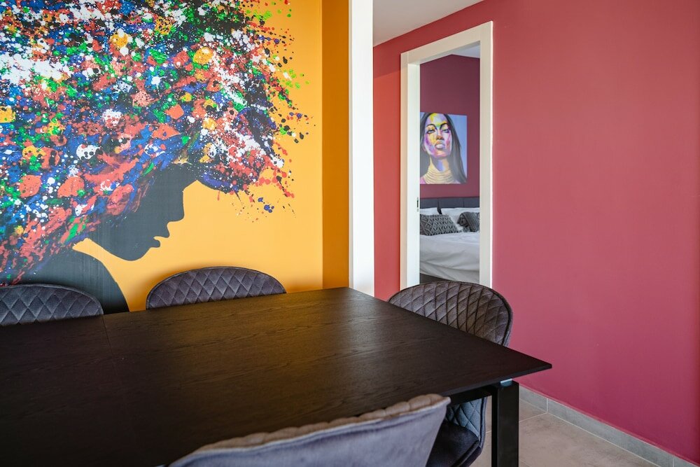 Фото Modern with Balcony Over Looking the Sea