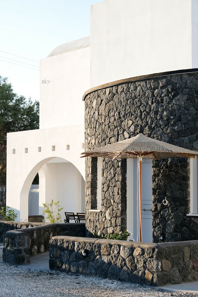 Фото Alafropetra Luxury Suites